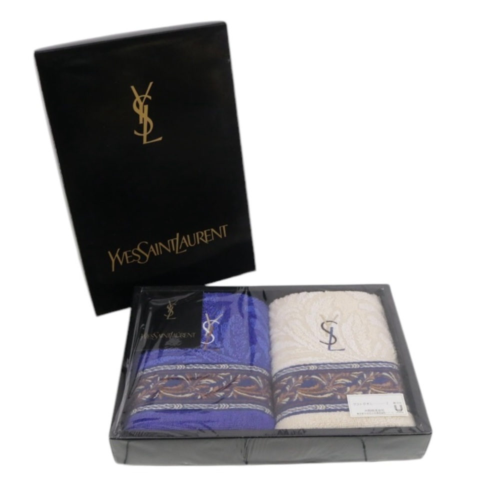 28-25 Yves Saint Laurent Blue and Cream Towel Set - Picture 2 of 6